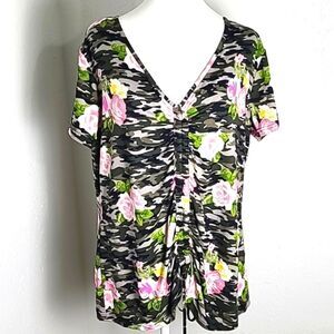Bae City Green & Black Camouflage Top, Pink Roses, Ruching Down Front, Sz 1X